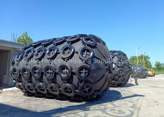 Qualité Garantie de deux ans Fender en caoutchouc pneumatique 2,5*5,5M Pour l'amarrage des navires usine