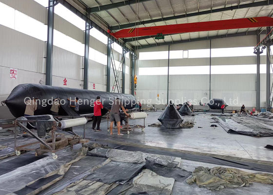 Qualité Durable Marine Rubber Airbag with 0.8-3 M Diameter and 4-25 M Length for Ship Launching and Salvaging usine