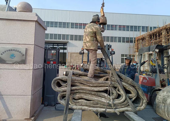 Qualité CCS délivrent un certificat 1.5x14m résistant Marine Airbags For Ship Launching usine