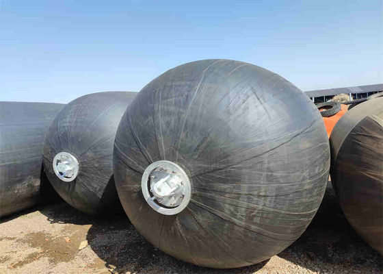 Qualité Filet à chaînes adapté aux besoins du client de pneu de Logo Pneumatic Rubber Fender With usine