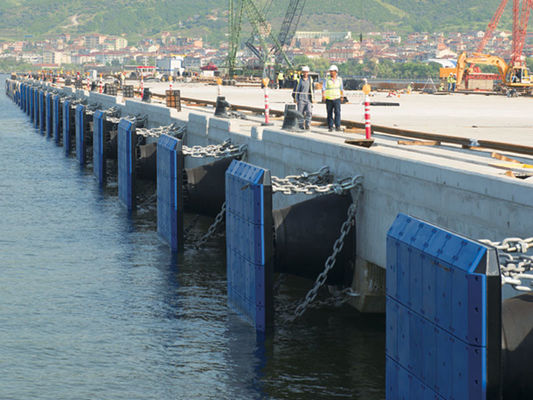 Qualité Type Marine Ship Rubber Fender Pad, amortisseur en caoutchouc de cône de bateau de cône usine