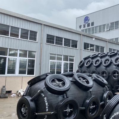 Qualité Défense en caoutchouc pneumatique Yokohama certifiée BV pour fournitures marines usine