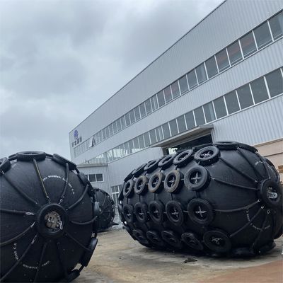 Qualité Garantie de deux ans Fender en caoutchouc pneumatique 2,5*5,5M Pour l'amarrage des navires usine