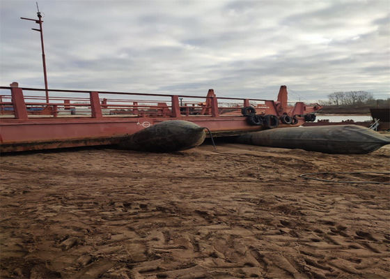 Qualité Airbags marine gonflables pour le lancement de navires et le levage avec une plage de haute pression de 0,2 à 0,4 MPa usine