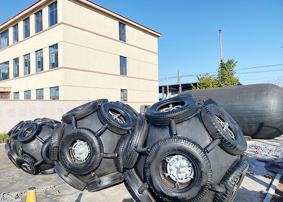 Qualité - Un navire à l' autre 50kpa / 80kpa flottant / pneumatique / caoutchouc Yokohama usine