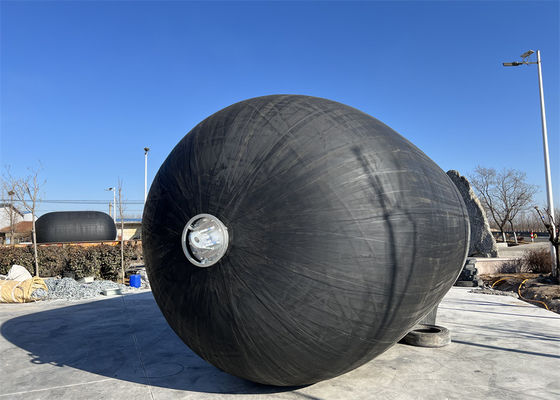 Qualité Fendeur pneumatique de bord de port gonflable pour la protection des navires usine