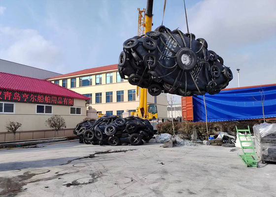 Qualité Pneumatique flottant en caoutchouc marin de grande taille usine