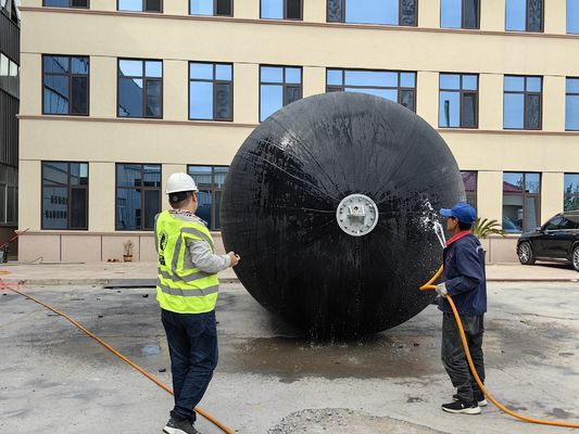 Qualité Résistance à l'impact supérieure Fender pneumatique Yokohama à -20-50\u00b0C usine