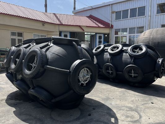 Qualité Fender pneumatique en caoutchouc noir / gris pour les performances de pression du cylindre usine
