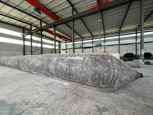 Qualité Airbag marin de lancement de navire sûr avec matériau intérieur en caoutchouc de nylon Longueur 5m-24m usine