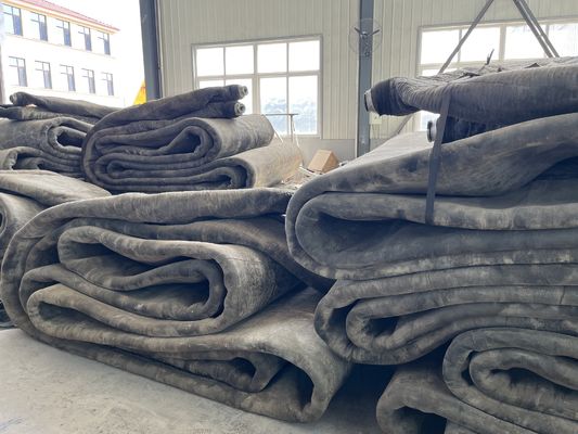 Qualité Airbag marin de lancement de navire sûr avec matériau intérieur en caoutchouc de nylon Longueur 5m-24m usine