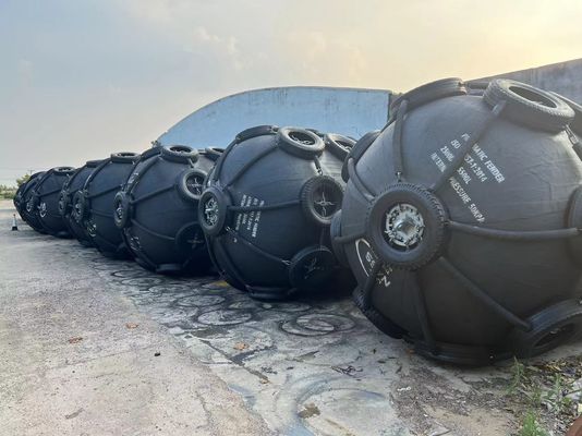 Qualité 0.05MPa/ 0.08MPa Fender en caoutchouc marin avec une excellente capacité d'absorption des chocs et un type de frange usine