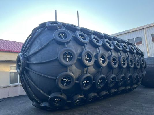Qualité Rubber Pneumatic Marine Fender Protection for Pressure Situations usine