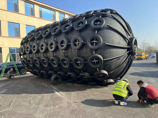 Qualité Rubber Pneumatic Marine Fender Protection for Pressure Situations usine