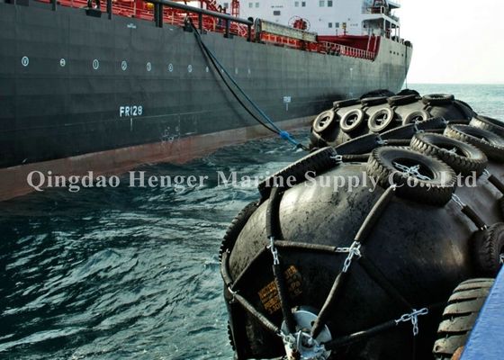 Qualité Amortisseur marin pneumatique résistant de Yokohama pour l'amarrage de pétrolier usine