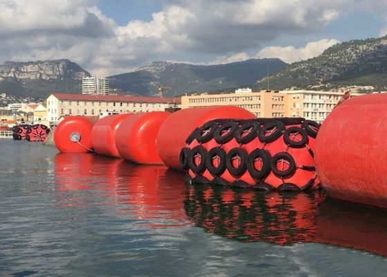 Qualité ISO 17357 Certified EVA Foam Filled Fender with Customizable Density 70-110kg/m³ and 0.5m-4.8m Diameter for Marine Use usine