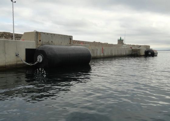 Qualité Amortisseurs remplis de mousse de bateau d'utilisation de yacht, amortisseurs remplis de mousse anti-collision de dock d'EVA usine