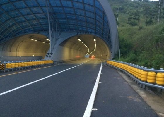 Qualité Barrière de rouleau de route d'absorption d'énergie, glissière de sécurité tournante de rouleau usine