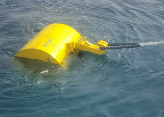 Qualité Ponton de amarrage en acier jaune de la longueur 2750 du diamètre 2100 X pour amarrer le bateau usine