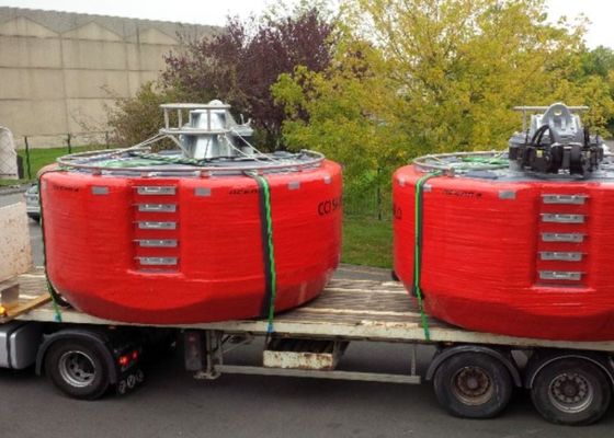 Qualité Balises colorées de navigation marine de bouées d'amarrage de bateau avec le revêtement extérieur de Polyurea usine