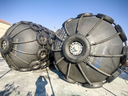 Qualité Le pare-brise en caoutchouc pneumatique pour embarcation est fait en noir simple usine