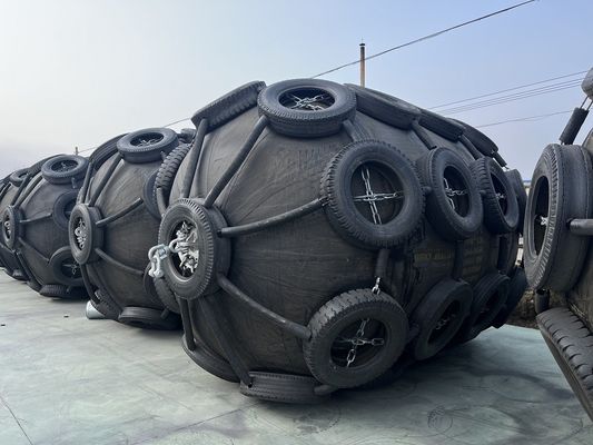 Qualité Défense pneumatique Yokohama pour l'accostage de navires marins, 50 Kpa 80 Kpa usine