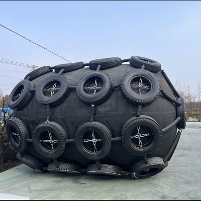 Qualité 4.8x12m 50kpa / 80kpa Pneumatiques pour les navires usine