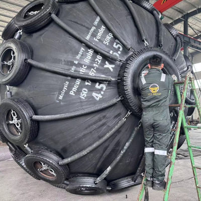 Qualité Défense pneumatique en caoutchouc anti-corrosion pour environnements d'eau salée usine