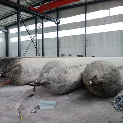 Qualité ISO 14409 Airbags gonflables pour le lancement de navires pour un lancement en douceur et contrôlé usine