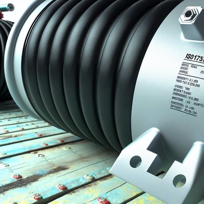 Qualité ISO 17357 Détecteur pneumatique en caoutchouc pour la protection des navires de mer usine