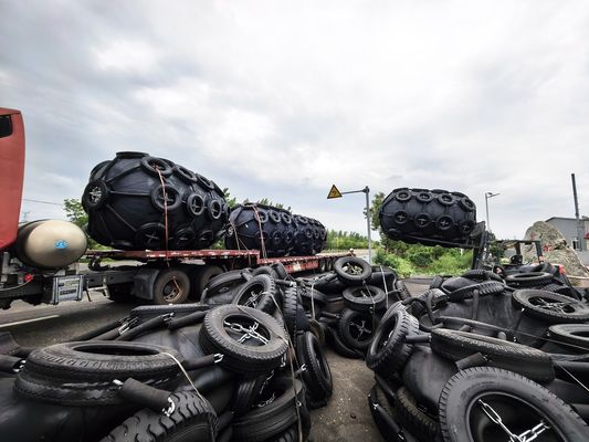 Qualité Pare-battage pneumatique en caoutchouc certifié BV pour l'accostage maritime usine