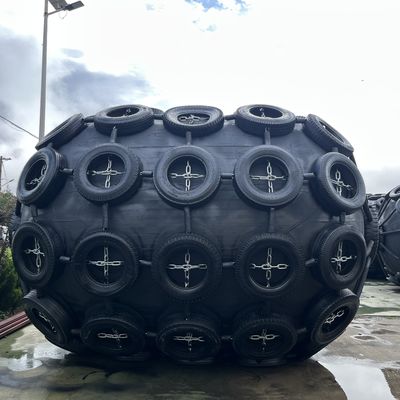 Qualité Tailles personnalisées Fender en caoutchouc pneumatique ISO17357 avec 50kpa 80kpa pression pour marine usine