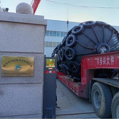 Qualité Défense pneumatique en caoutchouc personnalisée  Norme ISO17357  Diamètre disponible de 0,3 à 4,8 m usine