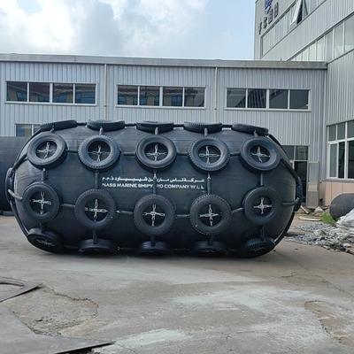 Qualité Défense pneumatique en caoutchouc personnalisée  Norme ISO17357  Diamètre disponible de 0,3 à 4,8 m usine