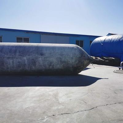 Qualité Diamètre en caoutchouc 0,4M 3M Airbag de navire de marine conçu pour fournir une protection contre les coussins pour le lancement et l'atterrissage du navire usine
