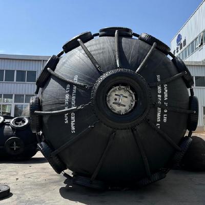 Qualité ISO17357 2014 1 Pneumatique Marine Fender 50kPa 80kPa Conçu pour minimiser les dommages d'impact sur les navires Méthode de paiement  usine