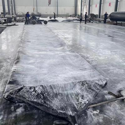 Qualité Airbag en caoutchouc marin durable de 4 à 12 couches, de 0,8-3 M de diamètre et de 4 à 25 M de longueur pour le lancement et le sauvetage de navires usine