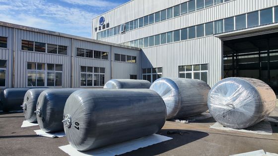 Qualité Excellente performance et caractéristiques colorées Fender rempli de mousse avec chaînes galvanisées à chaud usine