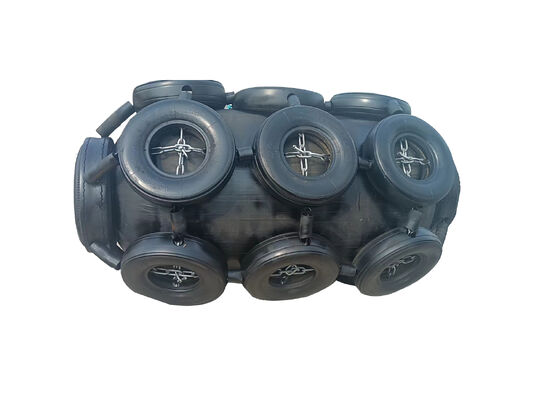 Qualité Défense de quai de 1 à 9 m, type anti-collision à rouleaux, garde-corps, composant essentiel pour des opérations d'amarrage et de sécurité. usine