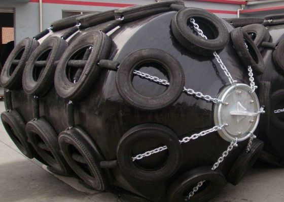Qualité High Density Foam Core Foam Filled Fender with High Energy Absorption Capacity and Positive Buoyancy for Marine Protection usine