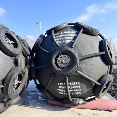 Qualité 4.8x12m 50kpa / 80kpa Pneumatic Fenders For Ships usine