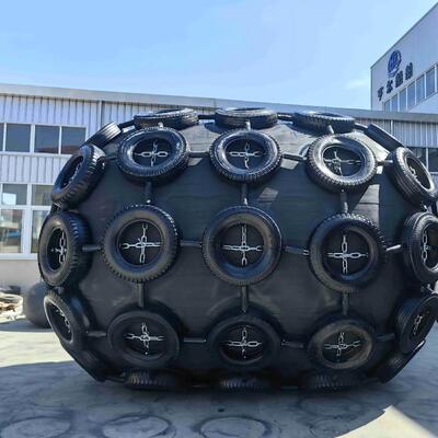Qualité 4.8x12m 50kpa / 80kpa Pneumatic Fenders For Ships usine