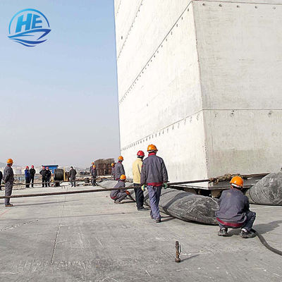 Qualité Diamètre 0.5m-4.5m Marine Salvage Airbag For Launching l'airbag de dock sec de bateau usine