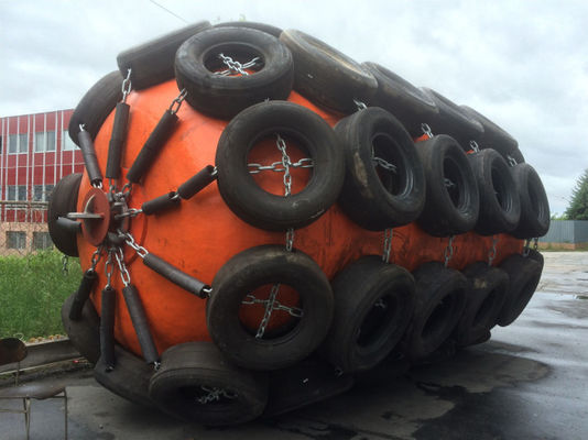 Qualité Low Maintenance Required UV Resistant And Corrosion Resistant Foam Filled Fender with High Energy Absorption Capacity for Marine Floating Fender usine