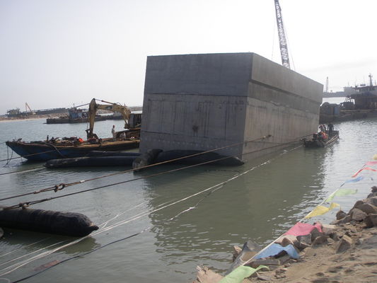 Qualité 0.08Mpa 250T/M Ship lançant Marine Salvage Airbags usine