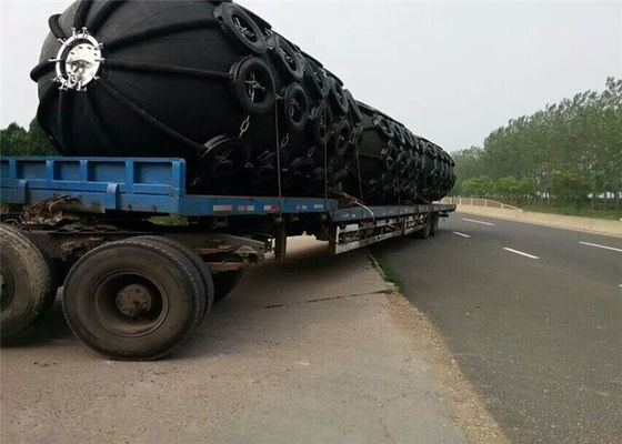 Qualité 50KPa/80Kpa Marine Boat Fender EVA Foam Filled Fender usine