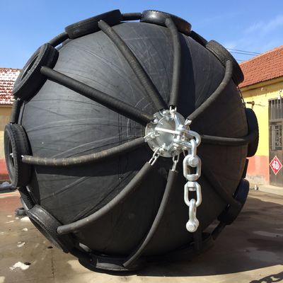Qualité STS Marine Pneumatic Rubber Fender 50Kpa 80Kpa D4.5m*L9.0m usine