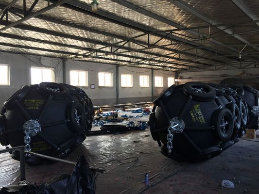 Qualité Collision en caoutchouc pneumatique de Marine Dock Bumpers Fenders Anti usine