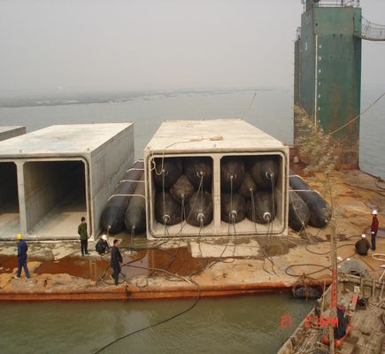 Qualité Bateau et Marine Airbag de levage de lancement de dock de Marine Heavy Lifting Airbags Dry usine
