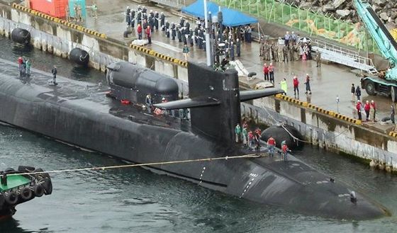 Qualité TypeⅥ type pneumatique hydraulique pneu en caoutchouc pneumatique de chaîne d'amortisseur de navires d'amortisseur usine